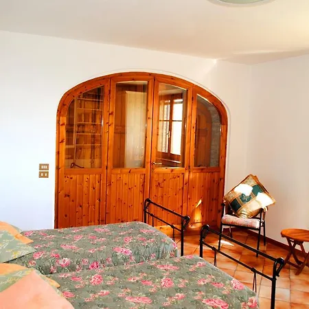 Holiday home Le Corolle